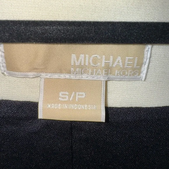 Michael Kors - Picture 3 of 3